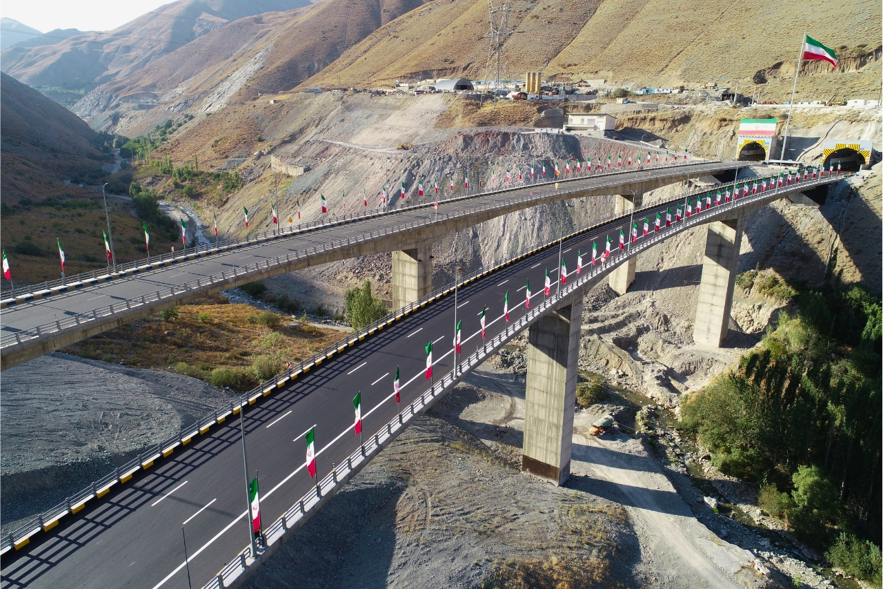 پل شماره ۲۷ در منطقه ۲ آزادراه تهران–شمال برنده طرح بتنی برتر سال 1404 از سوی انجمن بتن ایران شد.